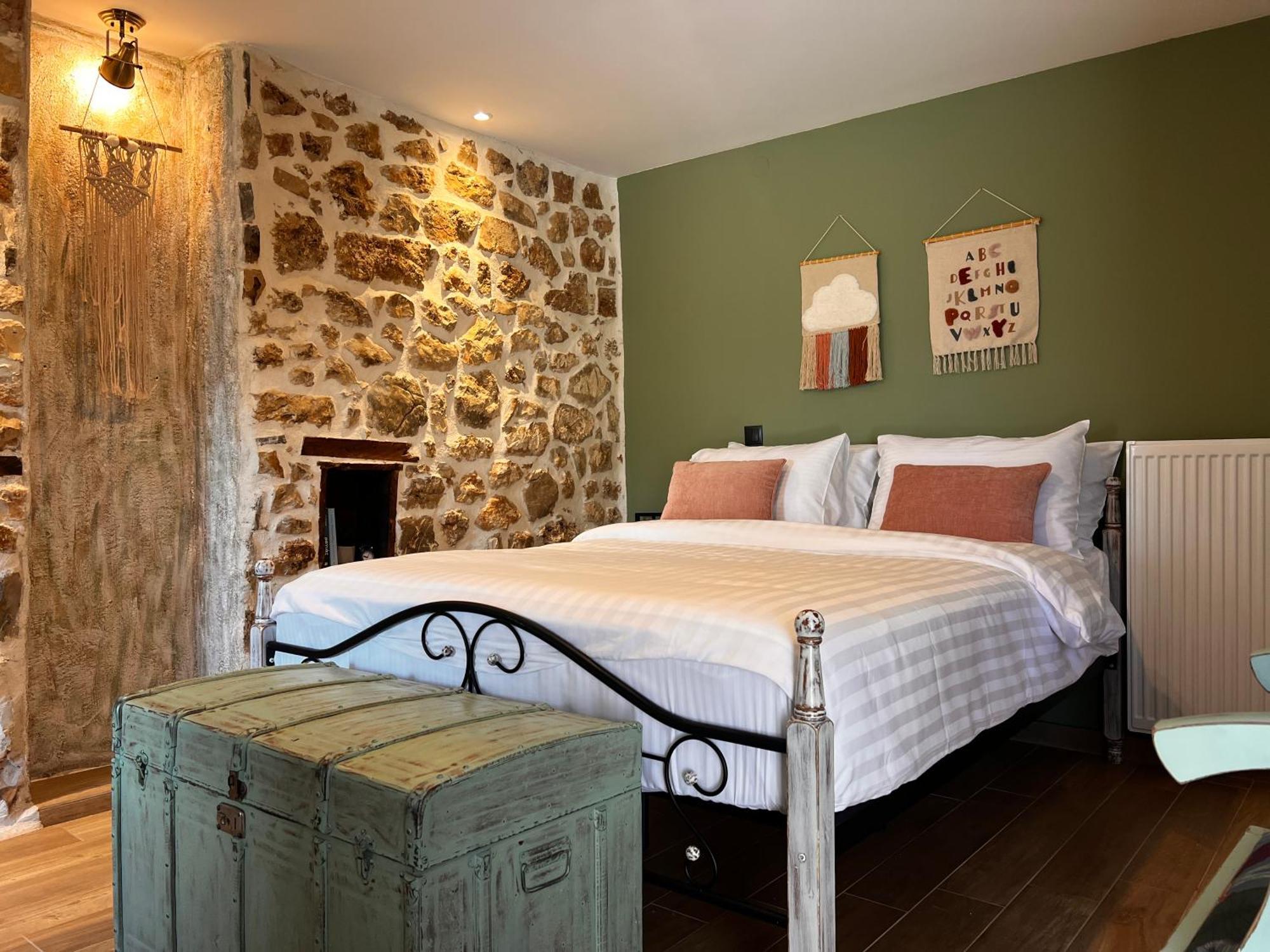 Tovouno Guest House Plaka  Екстериор снимка